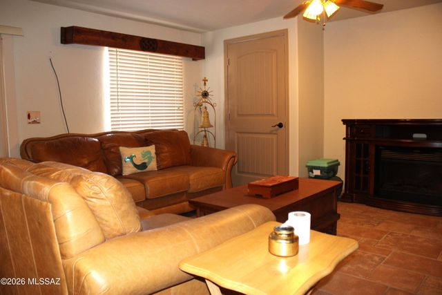 188 Calle Pulpo, Rio Rico, AZ 85648