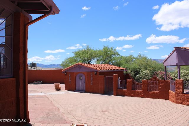 188 Calle Pulpo, Rio Rico, AZ 85648