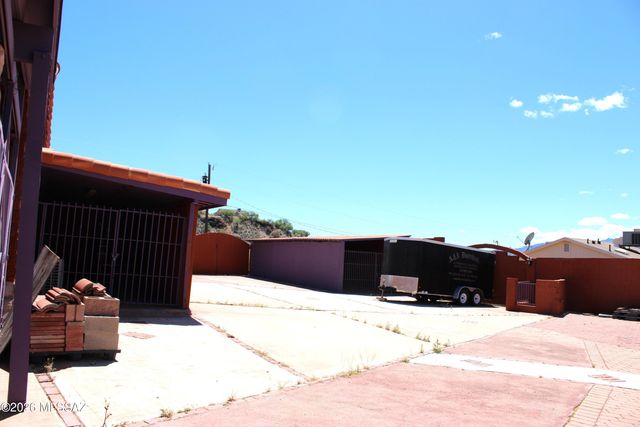 188 Calle Pulpo, Rio Rico, AZ 85648