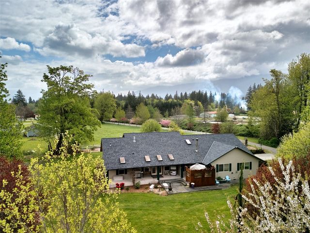 7492 Russell Road, Concrete, WA 98237