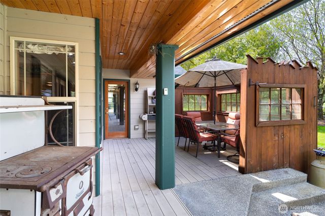 7492 Russell Road, Concrete, WA 98237