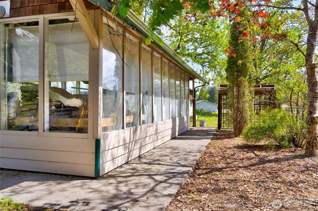 7492 Russell Road, Concrete, WA 98237
