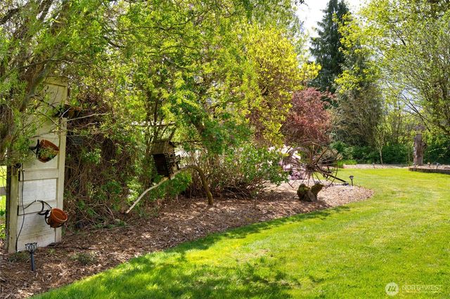 7492 Russell Road, Concrete, WA 98237