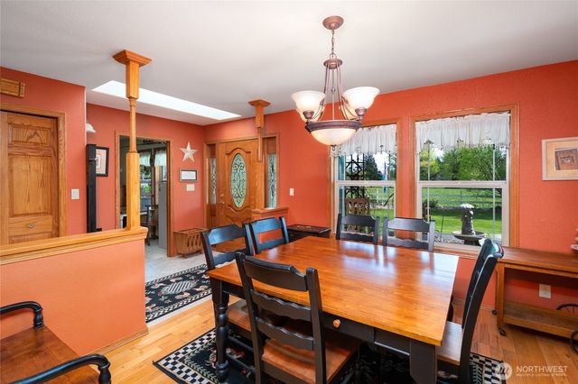 7492 Russell Road, Concrete, WA 98237