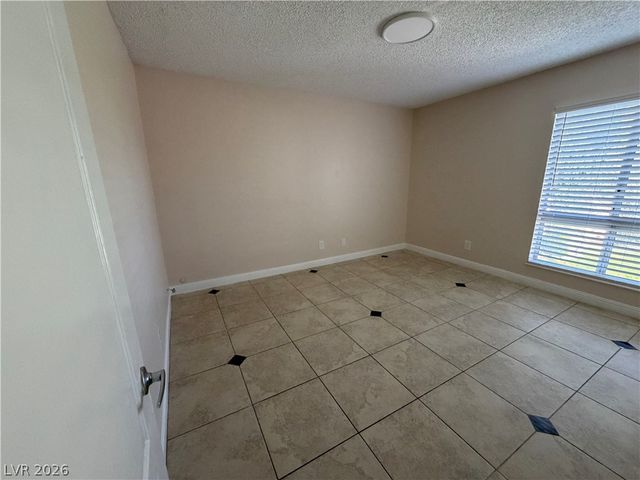 1515 East Reno Avenue 201, Las Vegas, NV 89119