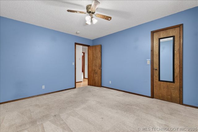 1135 Meadow Lane, Bartlesville, OK 74006