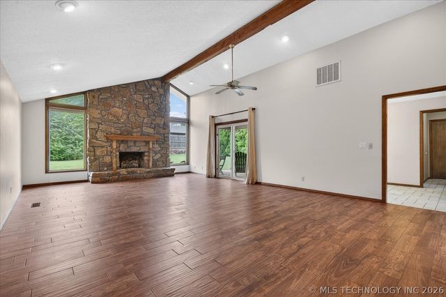 1135 Meadow Lane, Bartlesville, OK 74006