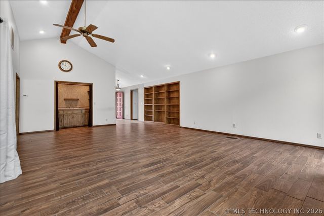 1135 Meadow Lane, Bartlesville, OK 74006
