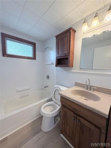 124 Kamper Avenue, Buffalo, NY 14210