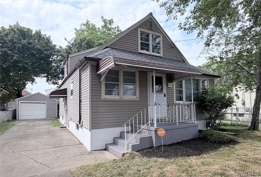 124 Kamper Avenue, Buffalo, NY 14210