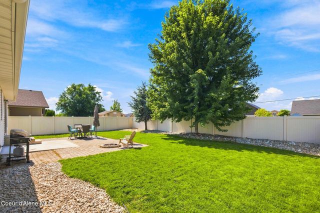 3247 N Woodford ST, Post Falls, ID 83854