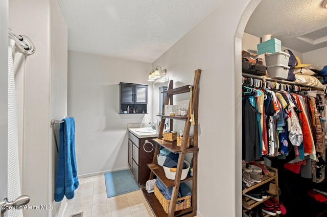 3247 N Woodford ST, Post Falls, ID 83854