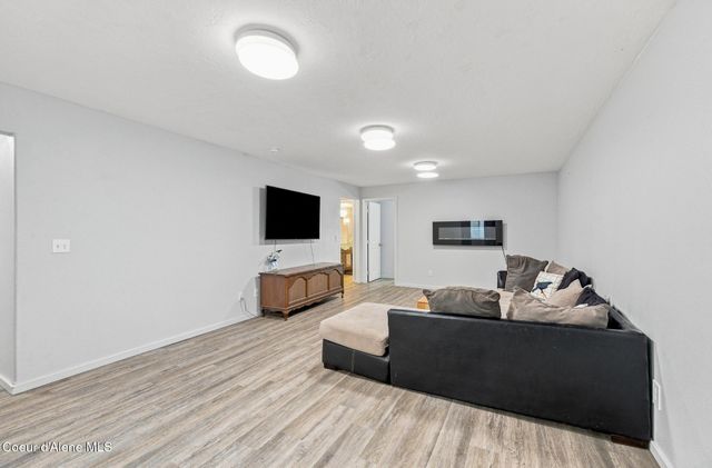 3247 N Woodford ST, Post Falls, ID 83854
