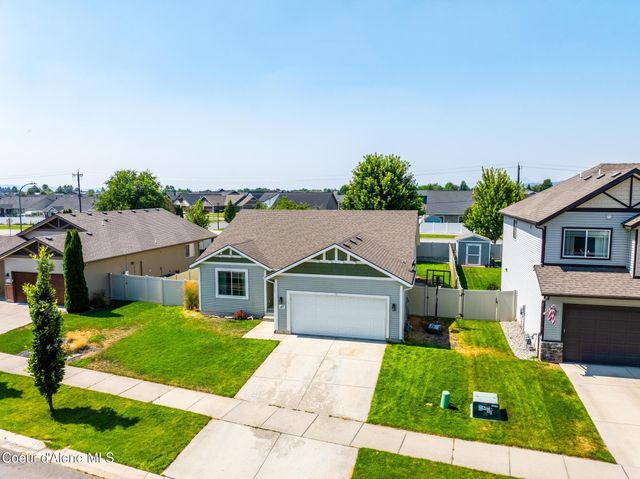 3247 N Woodford ST, Post Falls, ID 83854