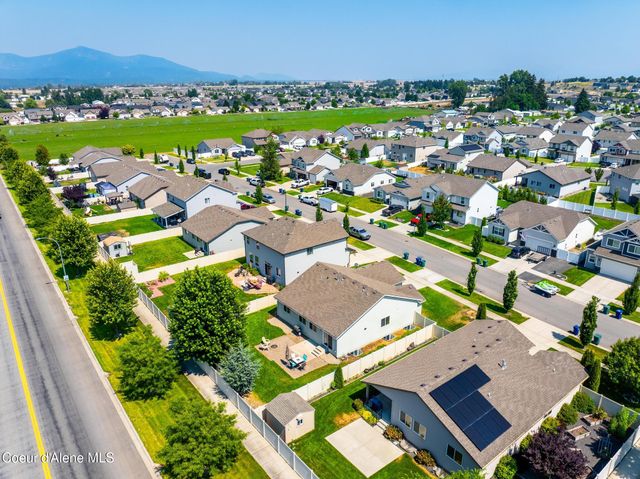 3247 N Woodford ST, Post Falls, ID 83854