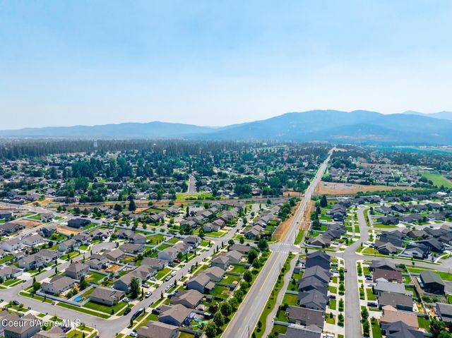 3247 N Woodford ST, Post Falls, ID 83854