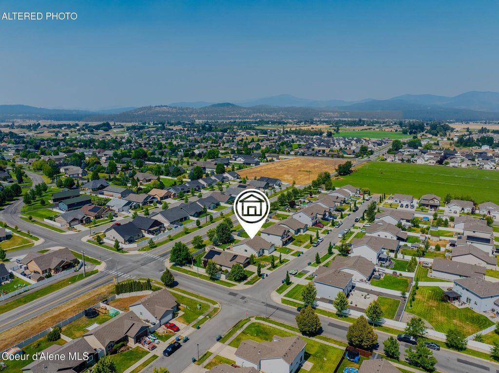 3247 N Woodford ST, Post Falls, ID 83854 photo 3