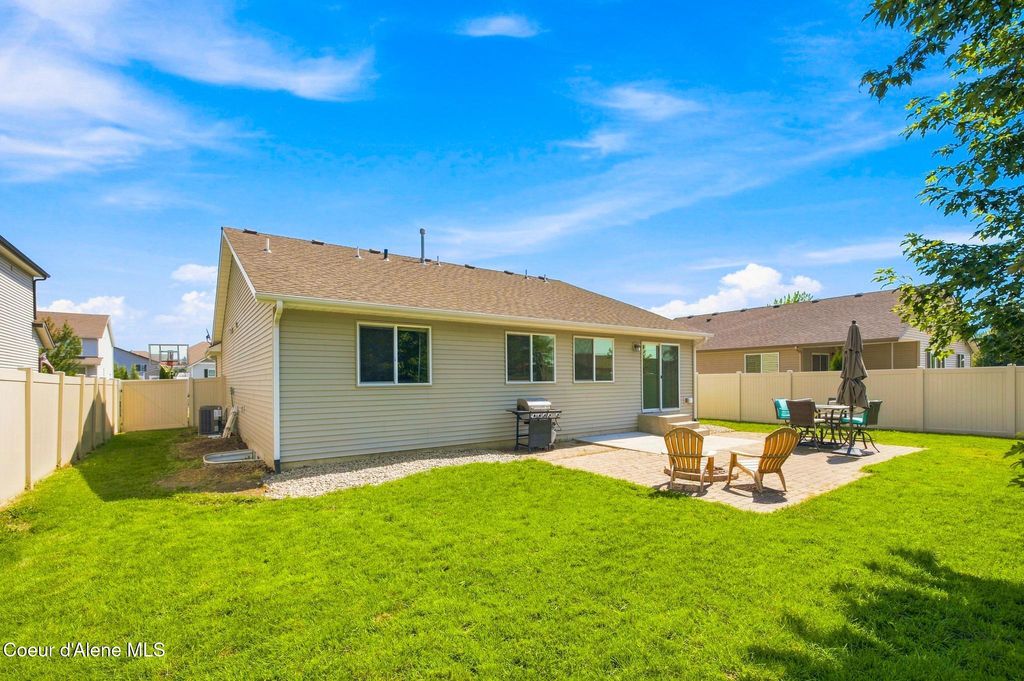 3247 N Woodford ST, Post Falls, ID 83854 photo 4