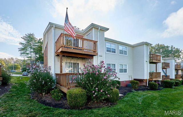 1501 High School Drive, St Louis, MO 63144