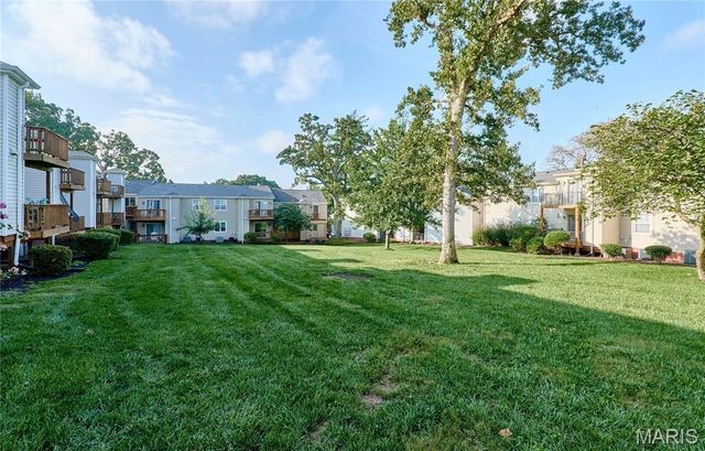 1501 High School Drive, St Louis, MO 63144