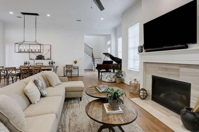 2512 Hollister Street, Houston, TX 77080