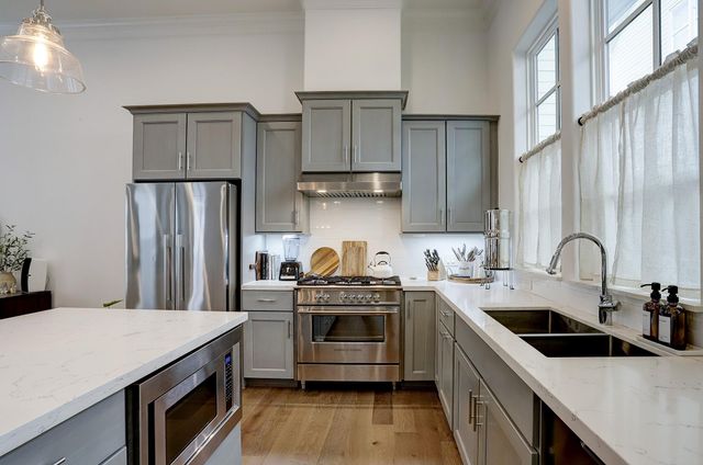 2512 Hollister Street, Houston, TX 77080