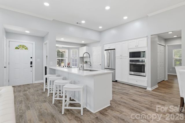 13501 Krislyn Woods Place, Charlotte, NC 28278