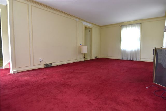 4132 Davis Ave, Munhall, PA 15120