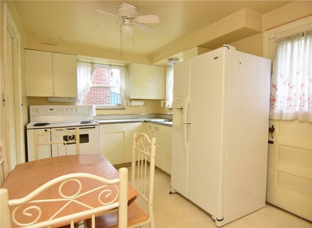 4132 Davis Ave, Munhall, PA 15120