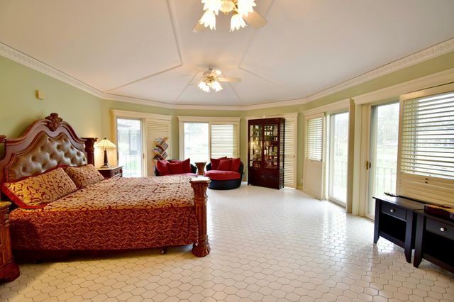 1300 Kilian Boulevard SE, Saint Cloud, MN 56304