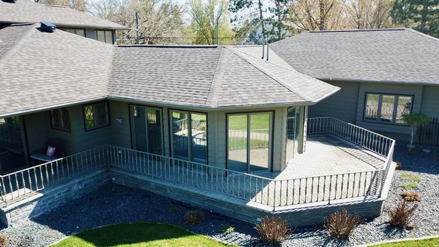 1300 Kilian Boulevard SE, Saint Cloud, MN 56304