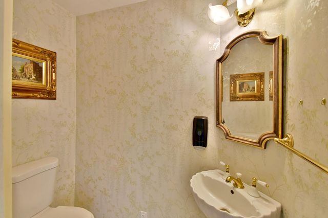 1300 Kilian Boulevard SE, Saint Cloud, MN 56304