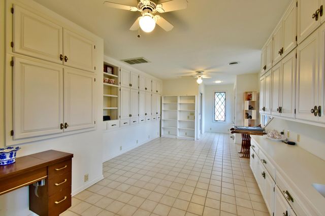 1300 Kilian Boulevard SE, Saint Cloud, MN 56304