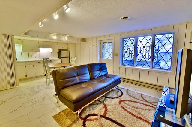 1300 Kilian Boulevard SE, Saint Cloud, MN 56304