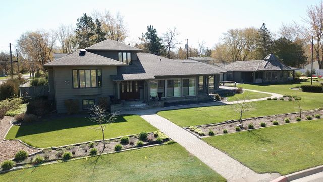1300 Kilian Boulevard SE, Saint Cloud, MN 56304