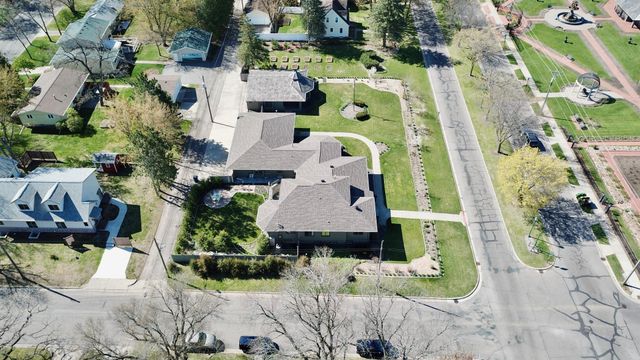1300 Kilian Boulevard SE, Saint Cloud, MN 56304