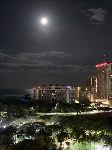 383 Kalaimoku Street 1601, Honolulu, HI 96815