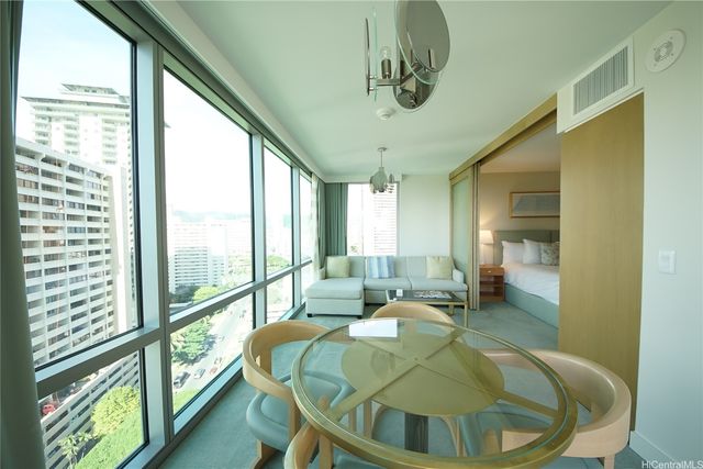 383 Kalaimoku Street 1601, Honolulu, HI 96815