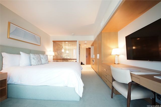 383 Kalaimoku Street 1601, Honolulu, HI 96815