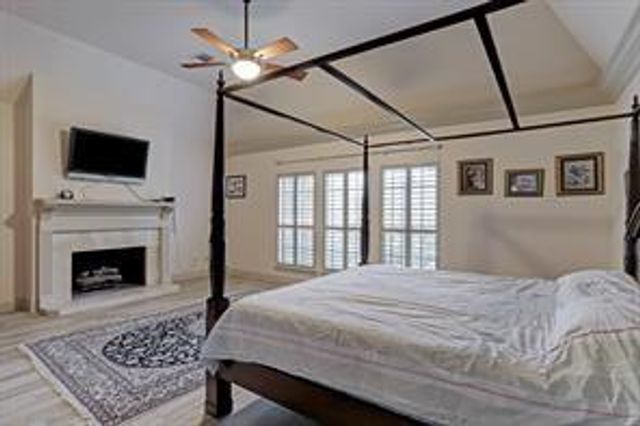 13238 Oregold Drive, Houston, TX 77041