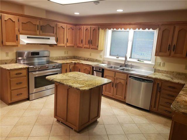 1221 Westbury Drive, Mobile, AL 36609