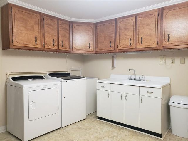 1221 Westbury Drive, Mobile, AL 36609