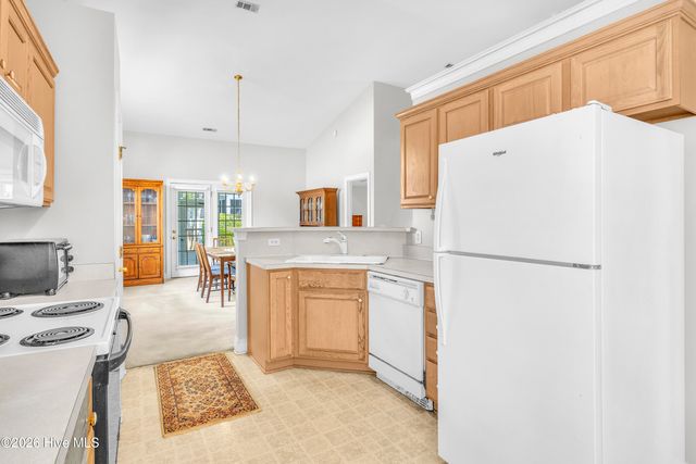 211 Waters Point Court, Wilmington, NC 28412
