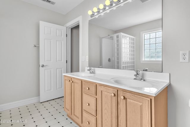 211 Waters Point Court, Wilmington, NC 28412