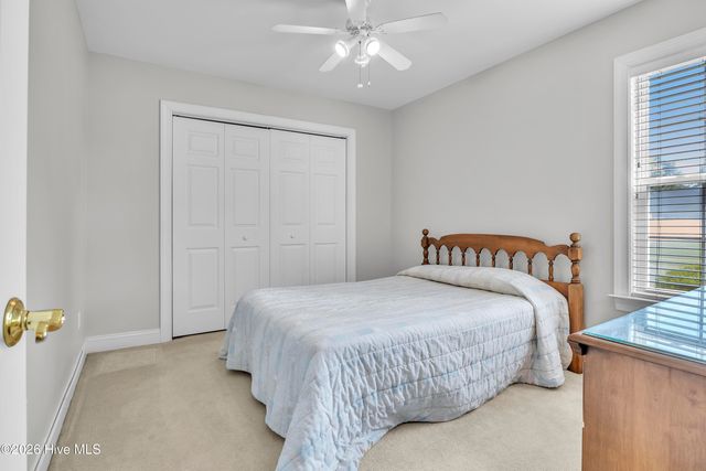 211 Waters Point Court, Wilmington, NC 28412