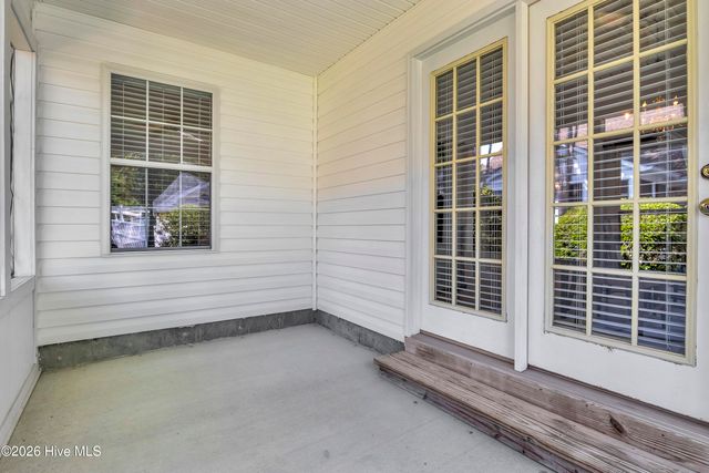 211 Waters Point Court, Wilmington, NC 28412