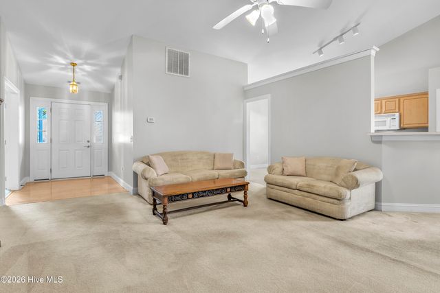211 Waters Point Court, Wilmington, NC 28412