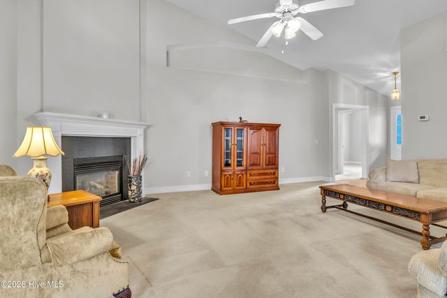 211 Waters Point Court, Wilmington, NC 28412