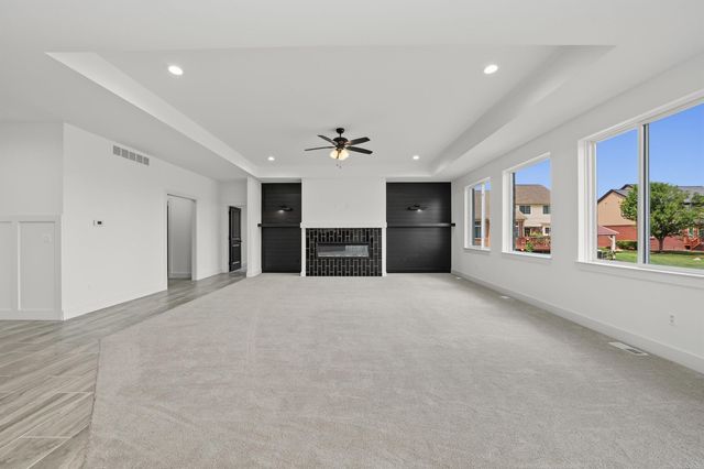 1073 Williamson Circle, Pontiac, MI 48340