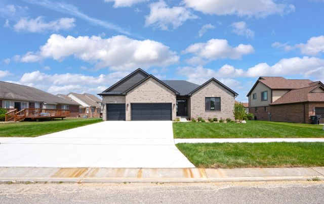 1073 Williamson Circle, Pontiac, MI 48340